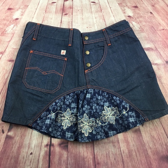 💙Replay denim embroidered ruffle skirt size 28 - Picture 4 of 7